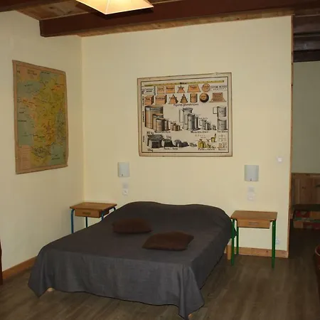 L'arbrassous Guest house *
